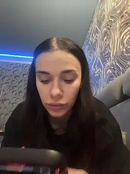 Queen of pain online show from 02/26/26, 06:46