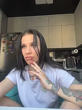 Queen of pain online show from 03/15/26, 06:42