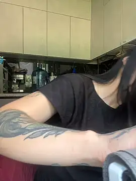 Queen of pain online show from 07/08/26, 08:15