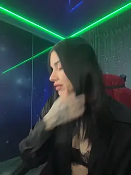 Queen of pain online show from 11/30/25, 05:41