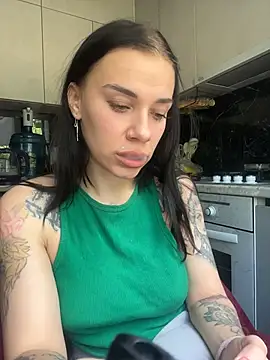 Queen of pain online show from 06/11/26, 07:05