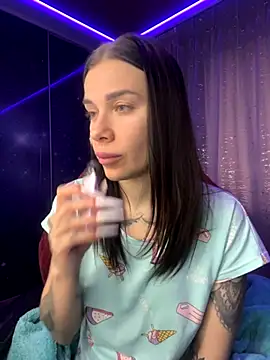 Queen of pain online show from 11/23/25, 06:01