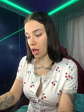 Queen of pain online show from 11/25/25, 05:41