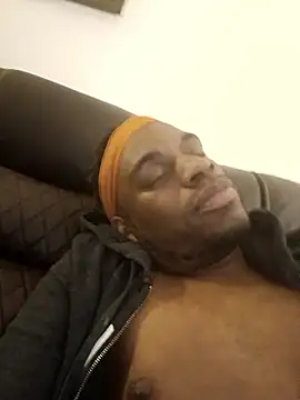 Snapshot of blkhereforall chatting on 01/12/26, 06:09 blkhereforall online show from 01/12/26, 06:09