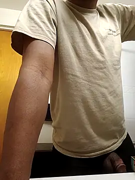 Snapshot of blkhereforall chatting on 01/08/26, 10:21 blkhereforall online show from 01/08/26, 10:21