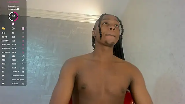 Snapshot of DominicSccott chatting on 10/10/25, 01:01 DominicSccott online show from 10/10/25, 01:01