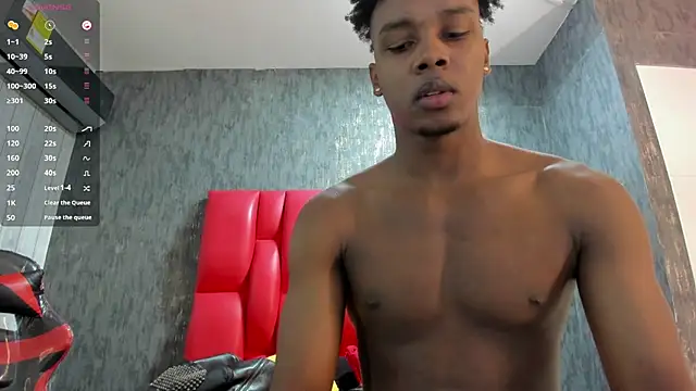 Snapshot of DominicSccott chatting on 11/25/25, 12:38 DominicSccott online show from 11/25/25, 12:38