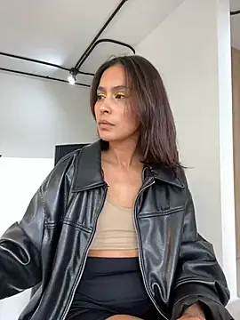 AnaRoxane  online show from 12/22/24, 06:37