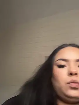 Hana-Noami online show from 10/15/25, 12:02