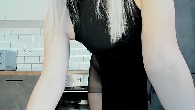 Snapshot of iam_Venus chatting on 02/19/26, 08:00 iam Venus online show from 02/19/26, 08:00