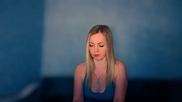 iam Venus online show from 04/20/26, 05:03