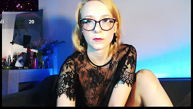 Snapshot of welliza chatting on 02/27/25, 01:52 welliza online show from 02/27/25, 01:52