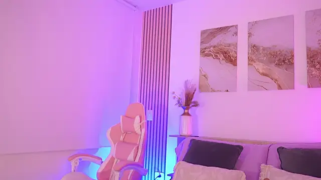 LillyThompson online show from 02/02/26, 11:04