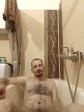 Adriandan1982 online show from 10/05/25, 01:02