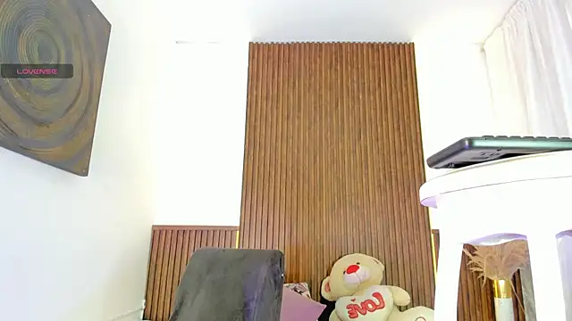 BunnyHotsx online show from 09/26/25, 05:25