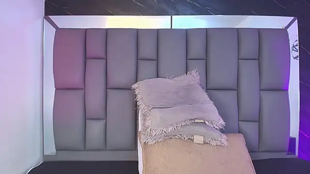  MiaBrown  online show from 02/23/26, 12:06