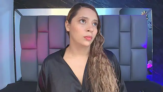 Snapshot of _MiaBrown_ chatting on 09/25/25, 12:11 MiaBrown online show from 09/25/25, 12:11