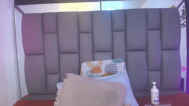  MiaBrown  online show from 01/17/26, 12:09