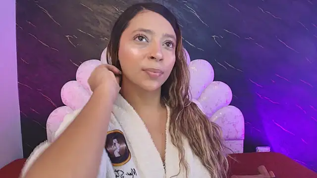  MiaBrown  online show from 04/22/26, 12:12