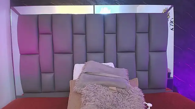  MiaBrown  online show from 02/20/26, 12:07