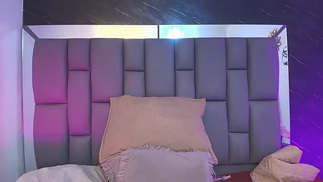  MiaBrown  online show from 02/25/26, 12:05