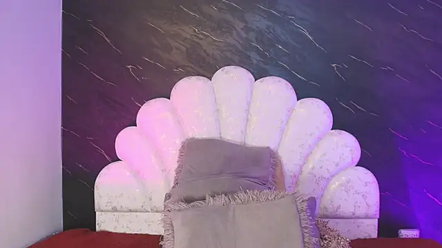  MiaBrown  online show from 03/28/26, 12:06