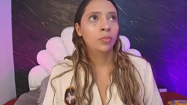  MiaBrown  online show from 03/25/26, 12:04