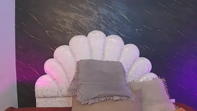  MiaBrown  online show from 03/20/26, 12:06