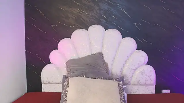  MiaBrown  online show from 04/01/26, 12:06