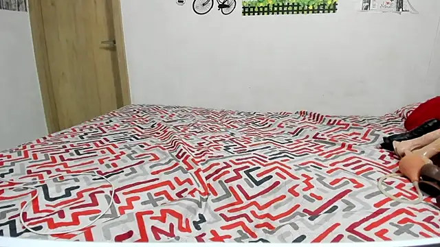 Snapshot of carlos_and_diana chatting on 03/06/26, 10:27 carlos and diana online show from 03/06/26, 10:27