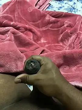 Snapshot of Honeydick7 chatting on 03/03/25, 05:52 Honeydick7 online show from 03/03/25, 05:52