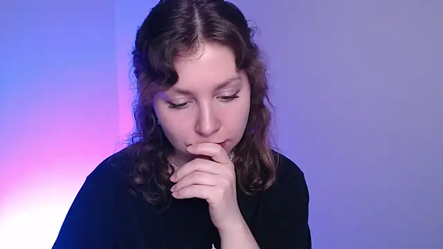 Leah Reed online show from 02/12/26, 03:56