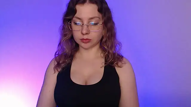 Leah Reed online show from 09/23/25, 03:52