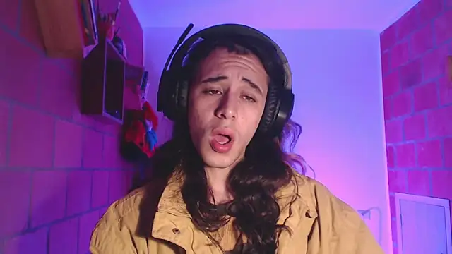 dussan online show from 03/18/25, 05:12