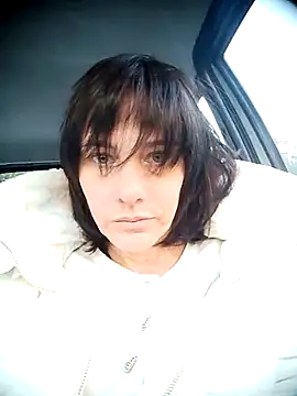 Emyly83 online show from 10/04/25, 05:31