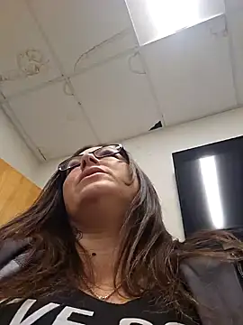 angelbaby1998 online show from 01/18/25, 08:51