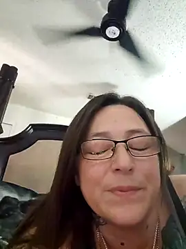 angelbaby1998 online show from 12/22/25, 05:35