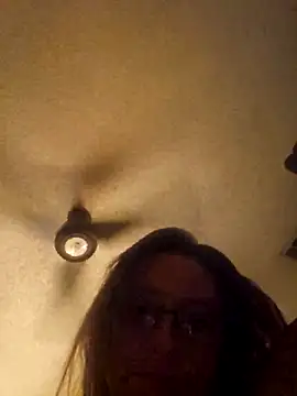 angelbaby1998 online show from 11/17/25, 11:09