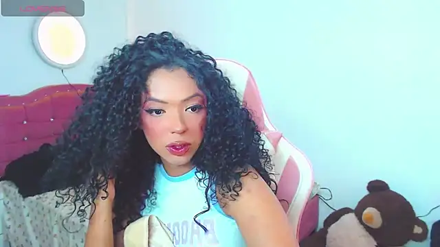 Snapshot of Tanedra_collings chatting on 05/30/26, 01:23 Tanedra collings online show from 05/30/26, 01:23