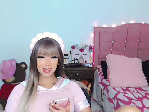 Tanedra collings online show from 03/06/25, 06:41