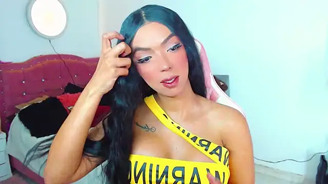 Tanedra collings online show from 04/11/26, 09:18