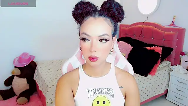 Tanedra collings online show from 10/19/25, 12:57