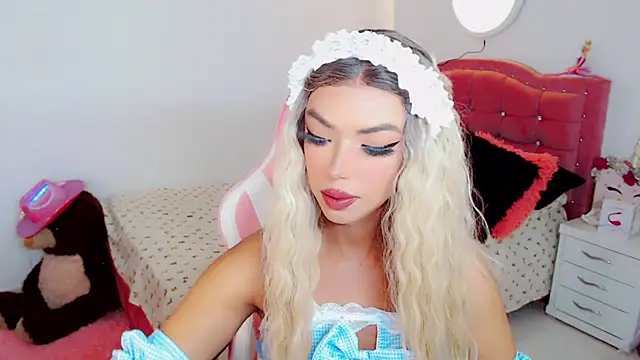 Tanedra collings online show from 10/10/25, 04:13