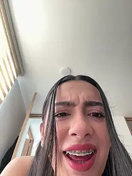 Nicollemays online show from 03/21/26, 03:27