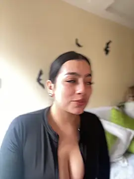 Nicollemays online show from 10/27/25, 03:02