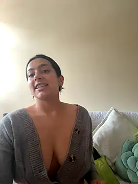 Nicollemays online show from 09/19/25, 03:16