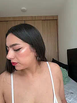 Nicollemays online show from 04/09/26, 06:03