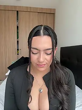 Nicollemays online show from 03/17/26, 03:04