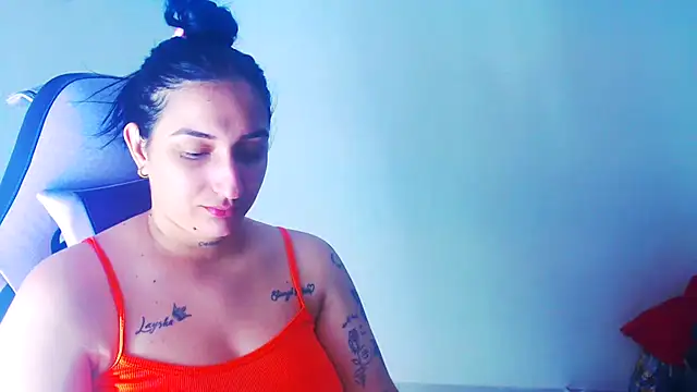 Snapshot of liz_dirty chatting on 05/21/26, 10:29 liz dirty online show from 05/21/26, 10:29