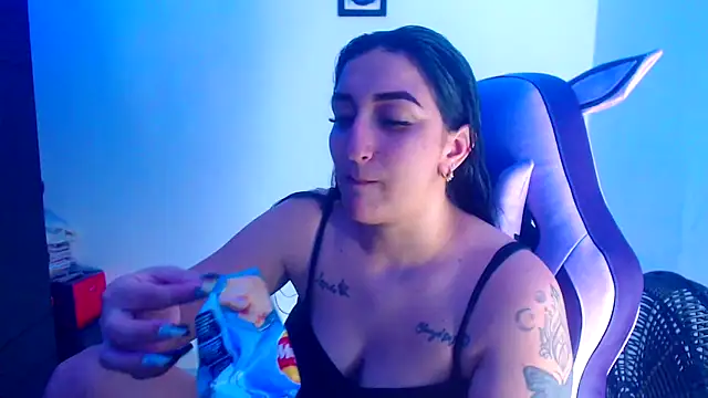 liz dirty online show from 10/05/25, 10:33